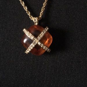 🎊SAQ Wrapped Pendant